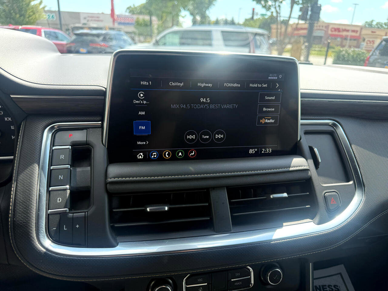 Used 2021 Chevrolet Suburban Premier w/ Premium Package image 26