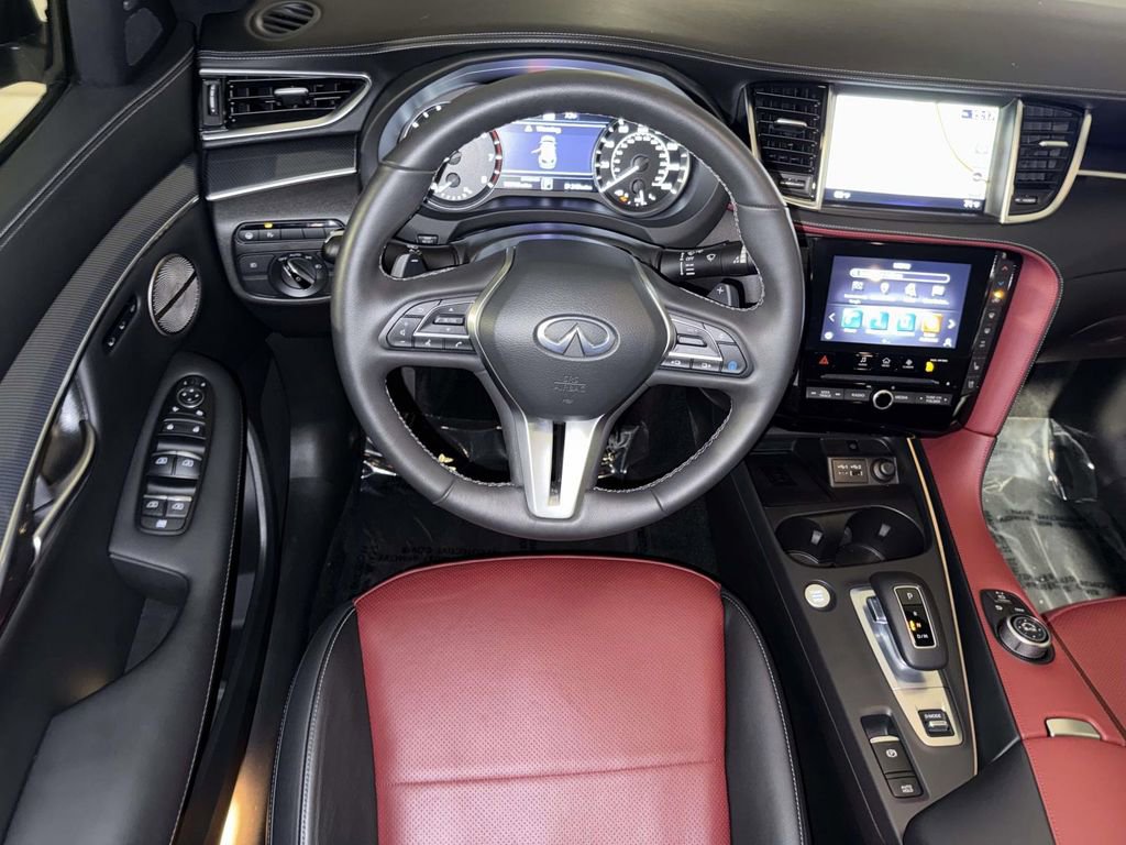 Used 2024 INFINITI QX50 Sport AWD/4WD image 4