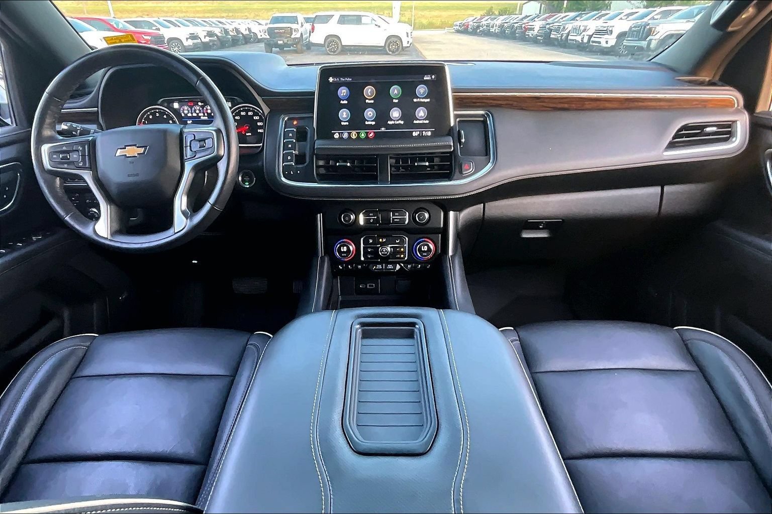 Used 2021 Chevrolet Tahoe Premier AWD/4WD image 15