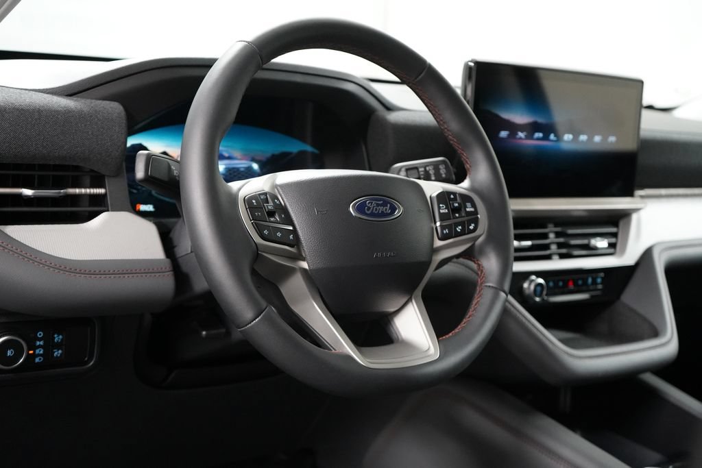 New 2026 Ford Explorer Active w/ Active Comfort Package AWD/4WD image 10