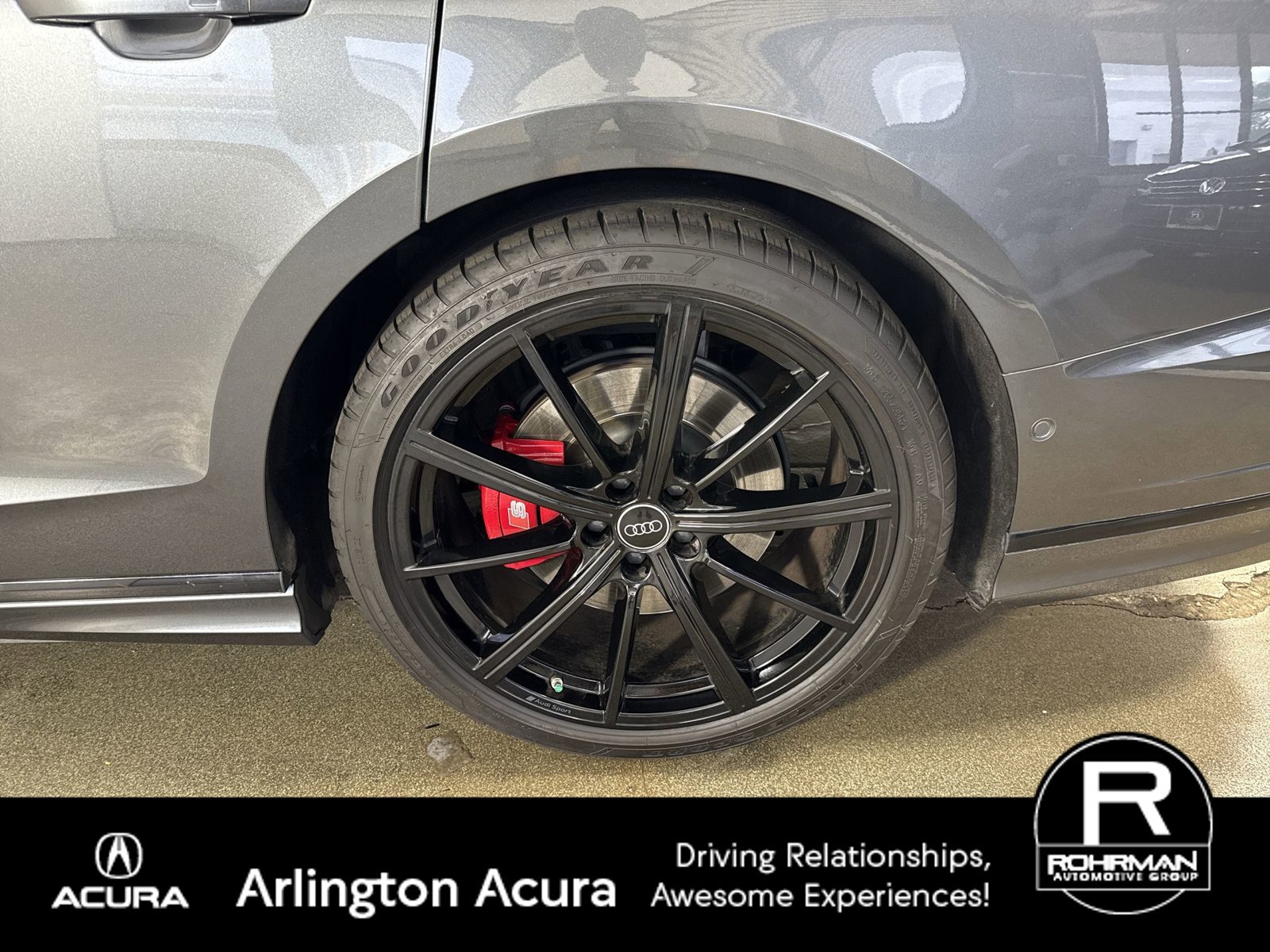 Used 2023 Audi S8 AWD/4WD image 5
