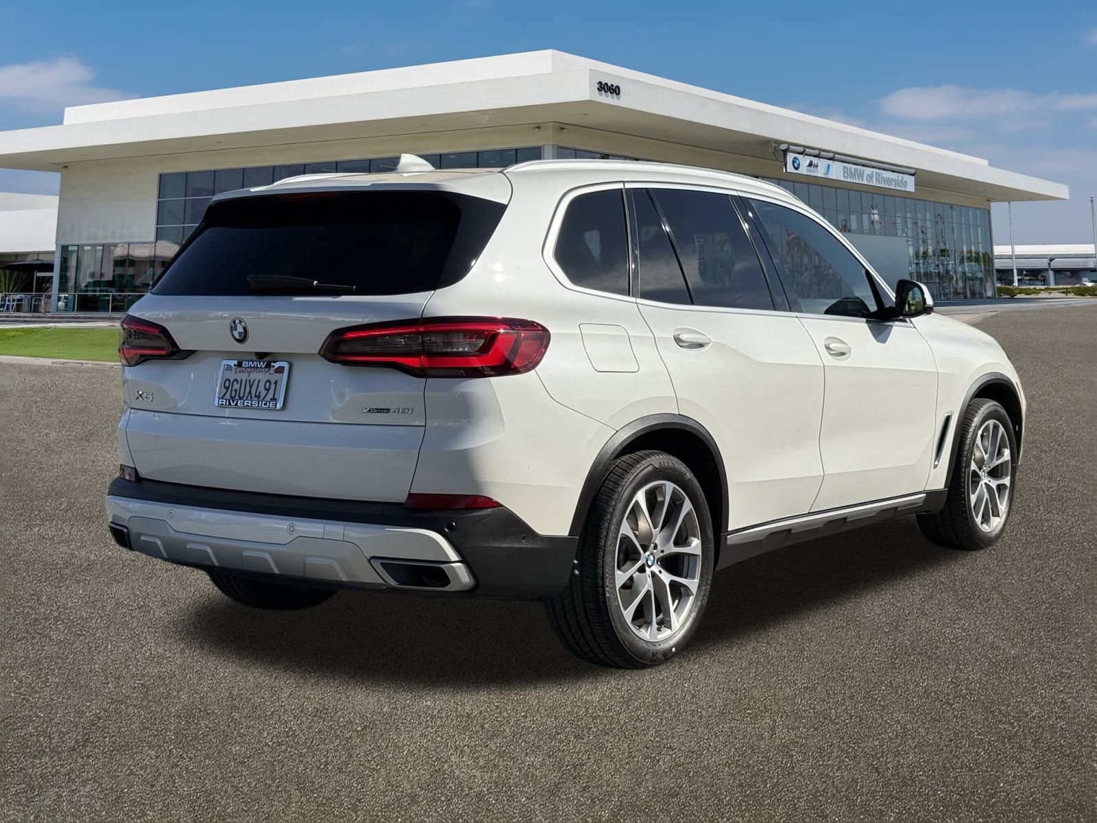 Certified 2022 BMW X5 xDrive40i image 10