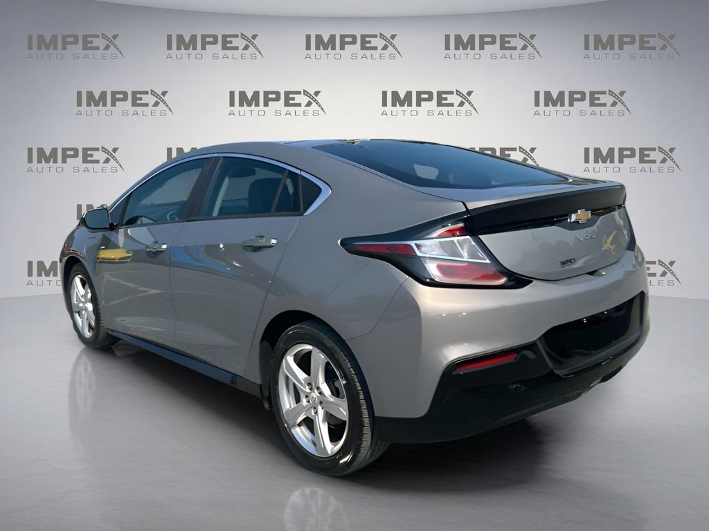 Used 2017 Chevrolet Volt LT w/ Comfort Package FWD image 3