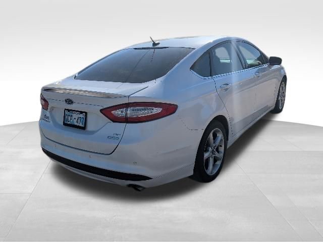 Used 2013 Ford Fusion SE FWD image 3