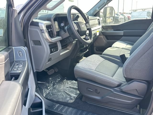 New 2026 Ford F350 XLT w/ XLT Premium Package AWD/4WD image 8