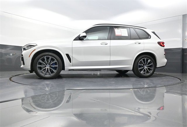 Used 2022 BMW X5 xDrive40i w/ M Sport Package image 30