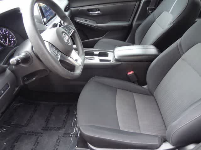 Used 2024 Nissan Sentra SV FWD image 6