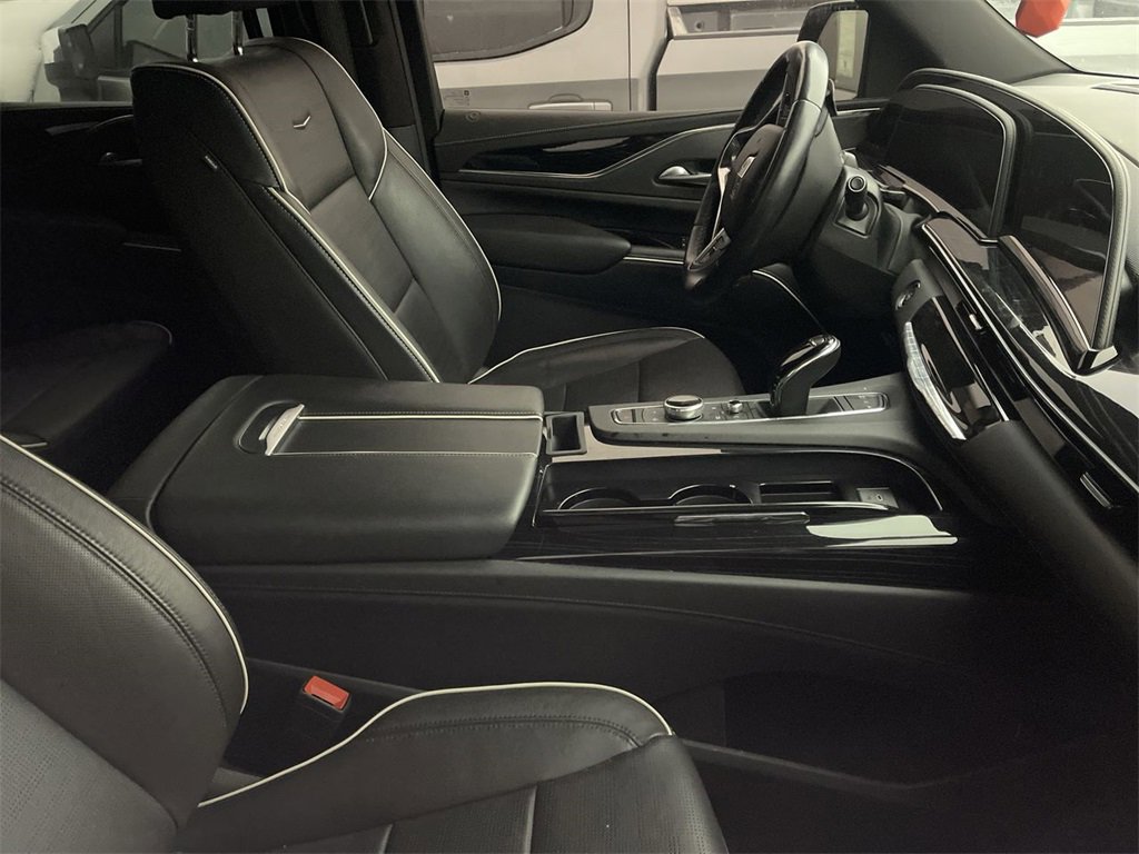 Used 2023 Cadillac Escalade Sport image 12