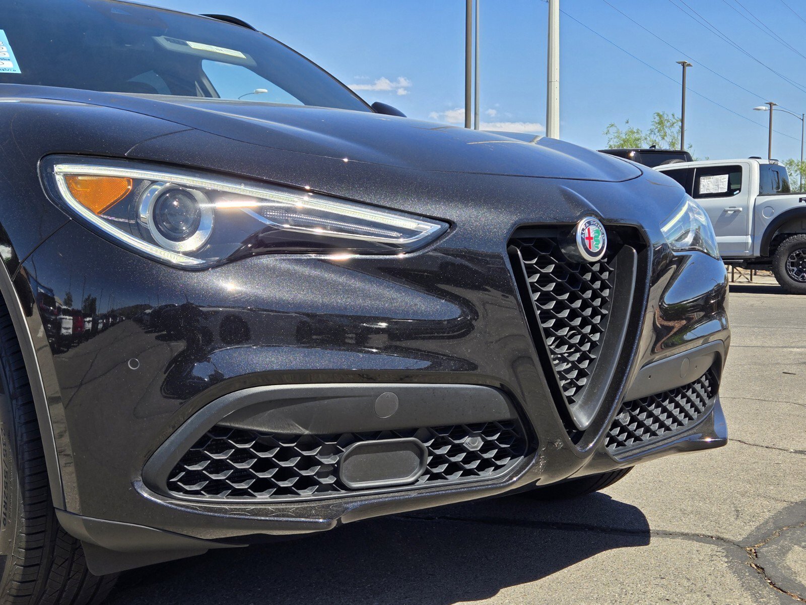 Used 2023 Alfa Romeo Stelvio Sprint AWD/4WD image 8