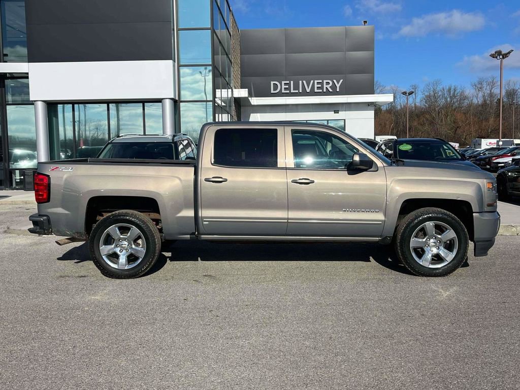 Used 2017 Chevrolet Silverado 1500 LT w/ All Star Edition image 25