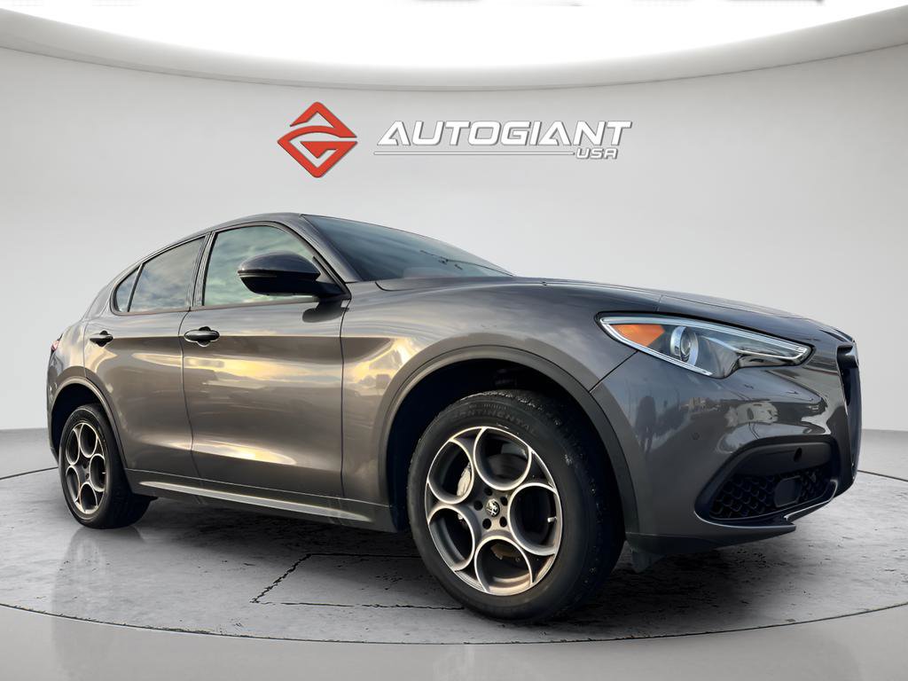 Used 2023 Alfa Romeo Stelvio Sprint RWD image 10