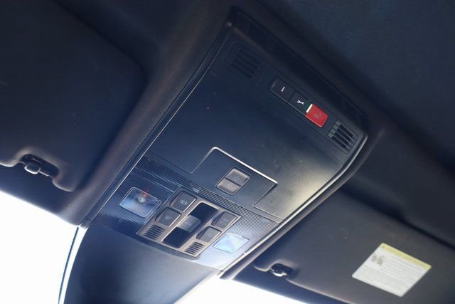 Used 2023 Volkswagen Tiguan SE R-Line image 20