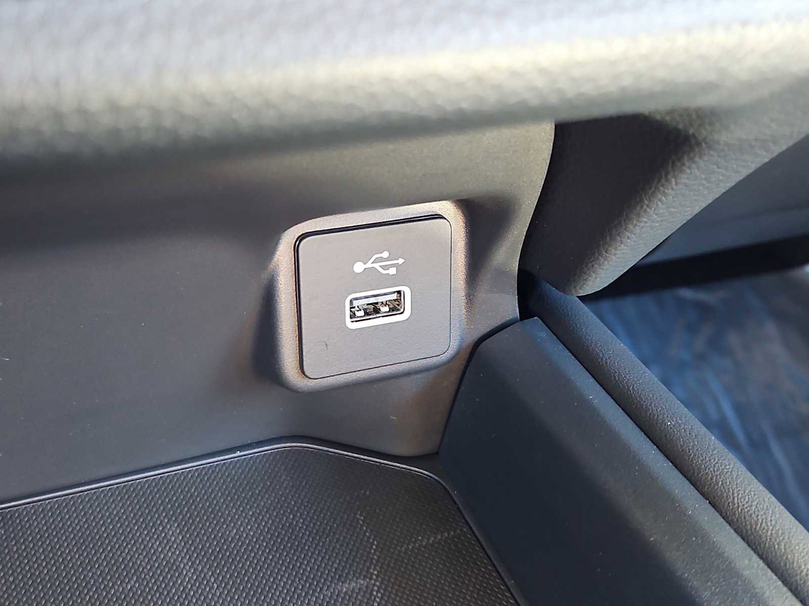 Certified 2025 Honda HR-V LX image 10