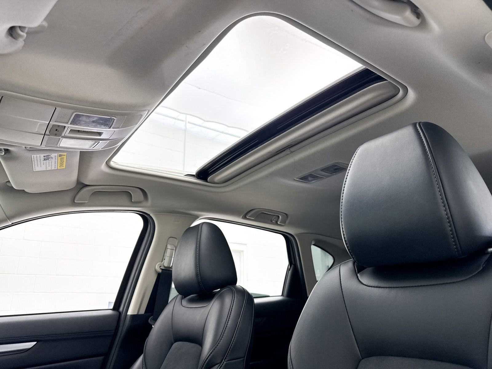 Used 2018 MAZDA CX-5 Touring w/ Preferred Equipment Package image 3