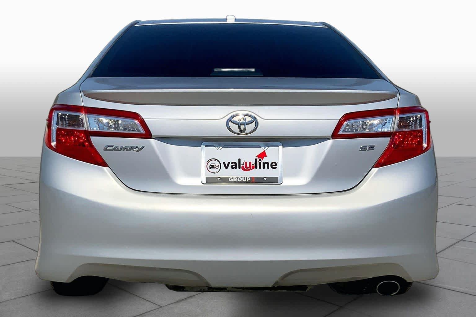Used 2013 Toyota Camry SE FWD image 5