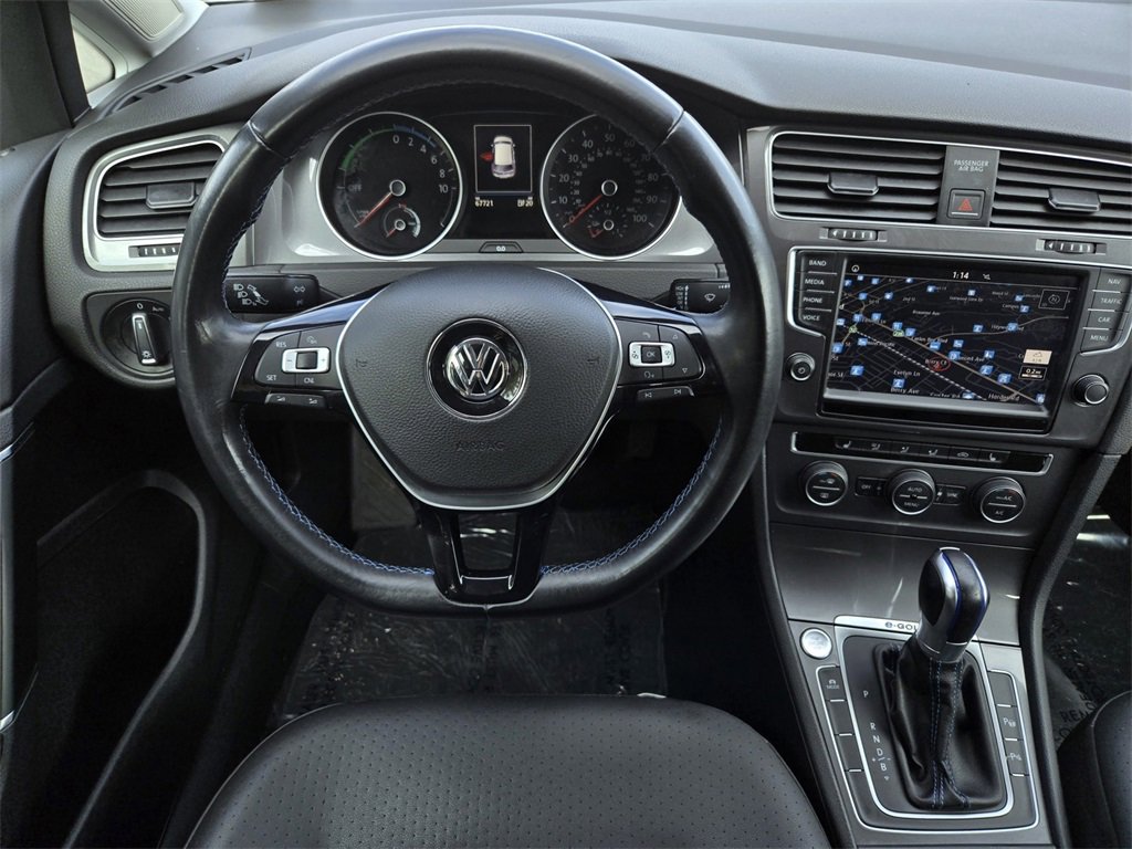 Used 2016 Volkswagen e-Golf SEL Premium w/ Driver Assistance Package image 12