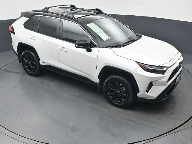 Certified 2025 Toyota RAV4 XSE w/ Weather Package AWD/4WD image 46