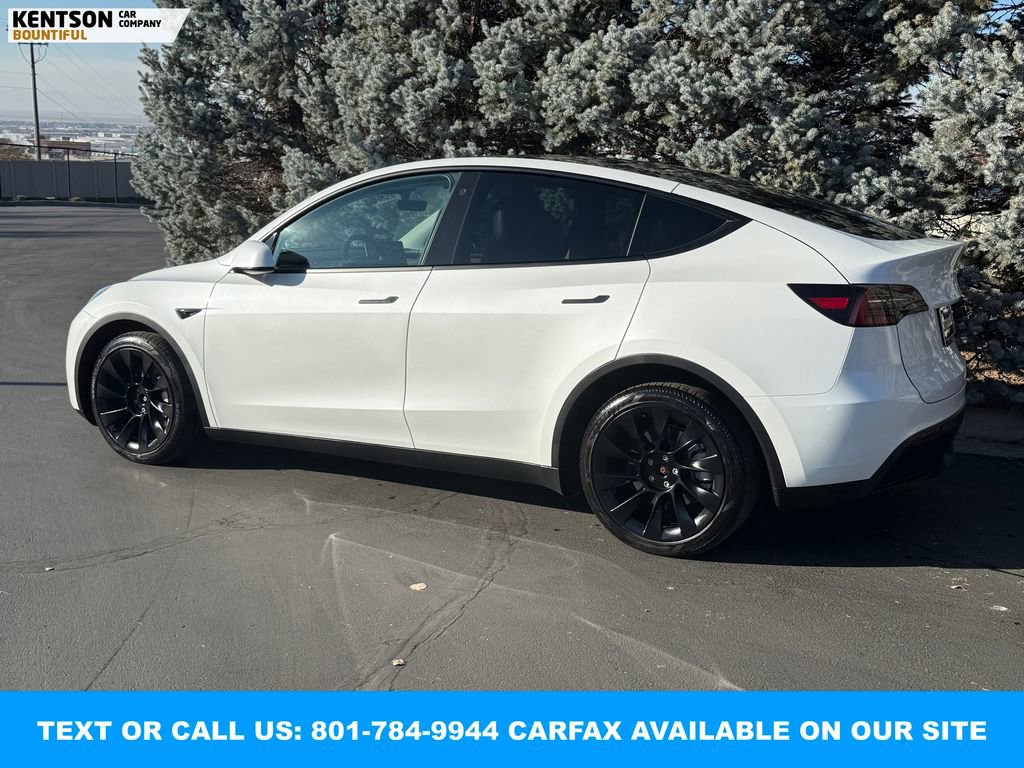 Used 2023 Tesla Model Y Long Range image 5