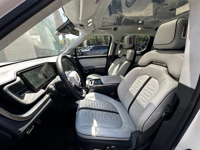 Used 2022 Rivian R1T Adventure AWD/4WD image 4