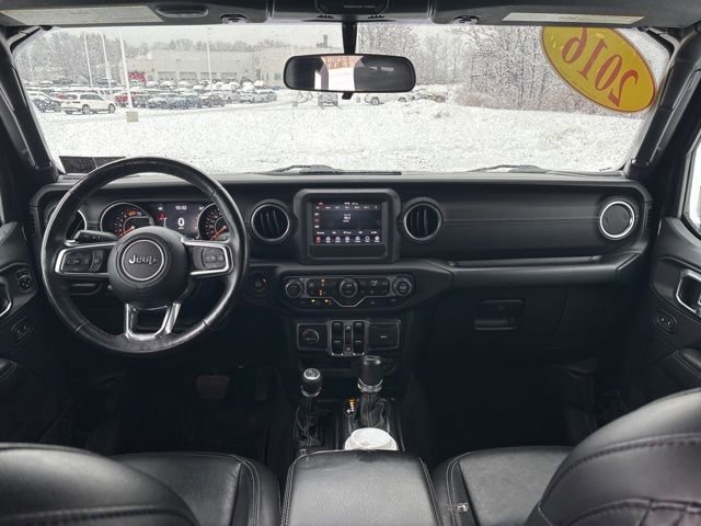 Used 2018 Jeep Wrangler Unlimited Sahara w/ Cold Weather Group image 21