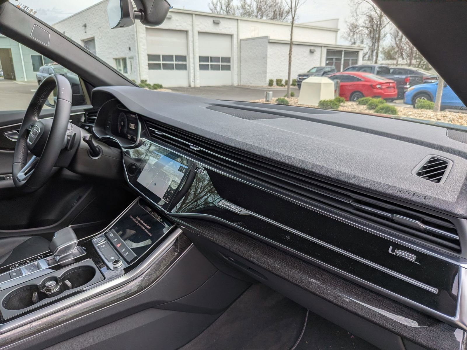 Used 2020 Audi Q8 Premium Plus image 41