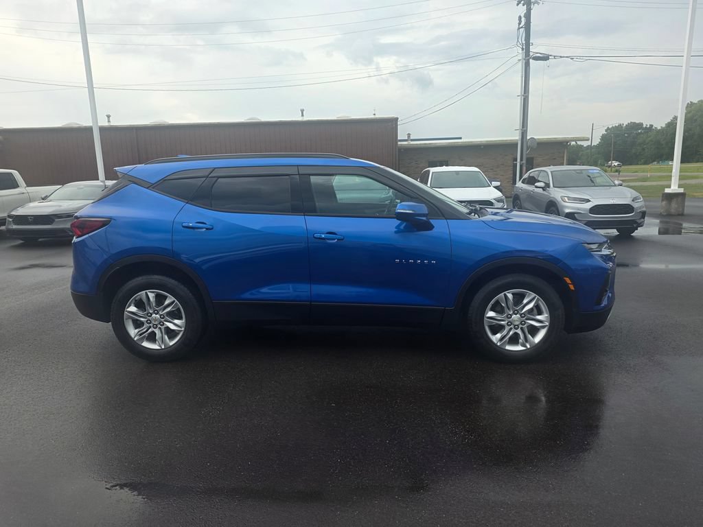 Used 2019 Chevrolet Blazer LT AWD/4WD image 2