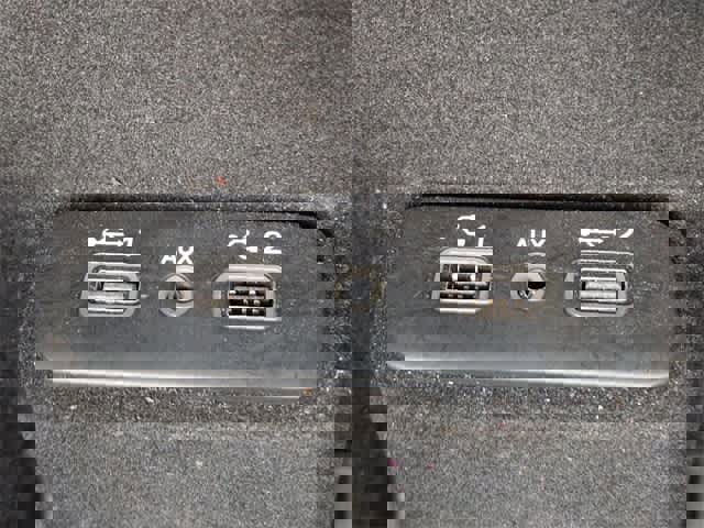 Used 2019 Chrysler 300 Touring image 29