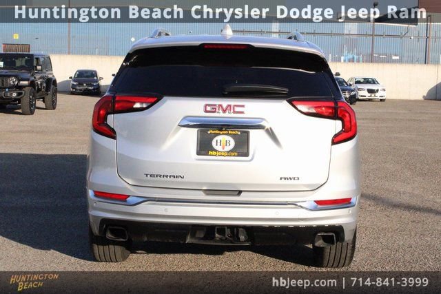 Used 2020 GMC Terrain Denali w/ Denali Premium Package image 4