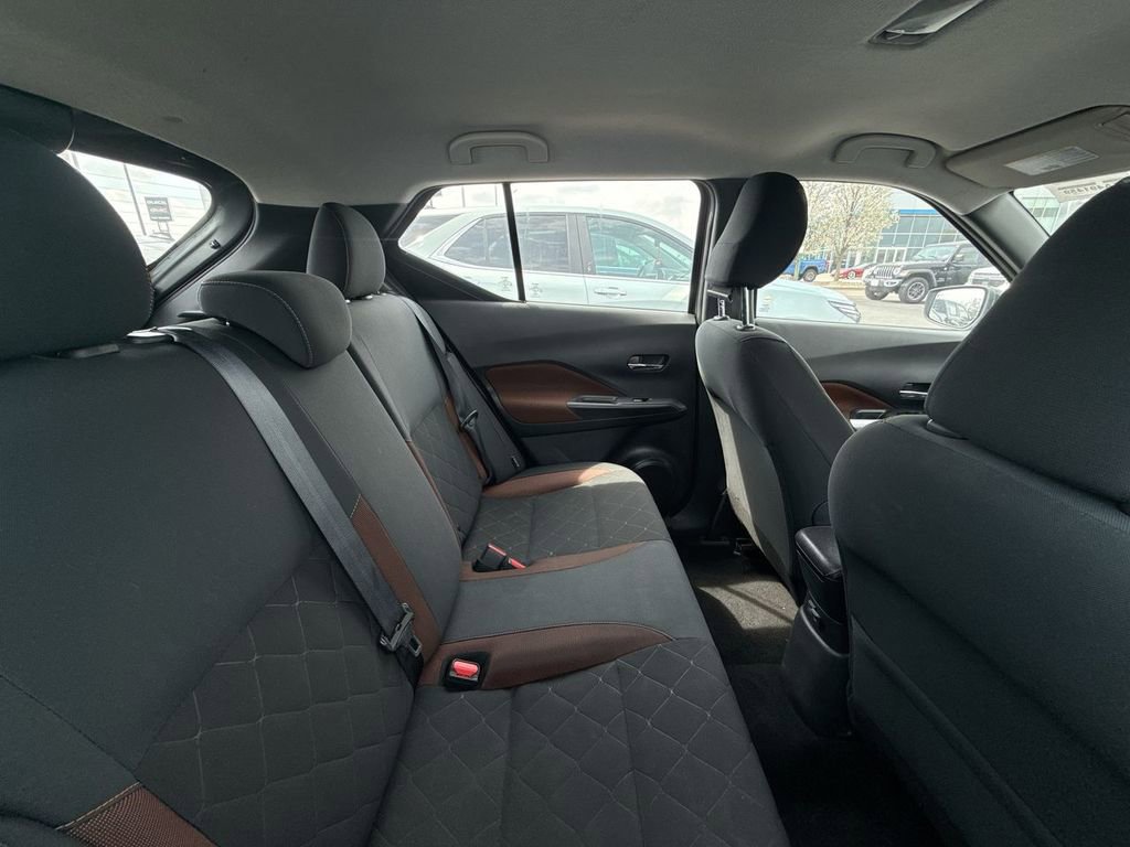 Used 2020 Nissan Kicks SR image 10