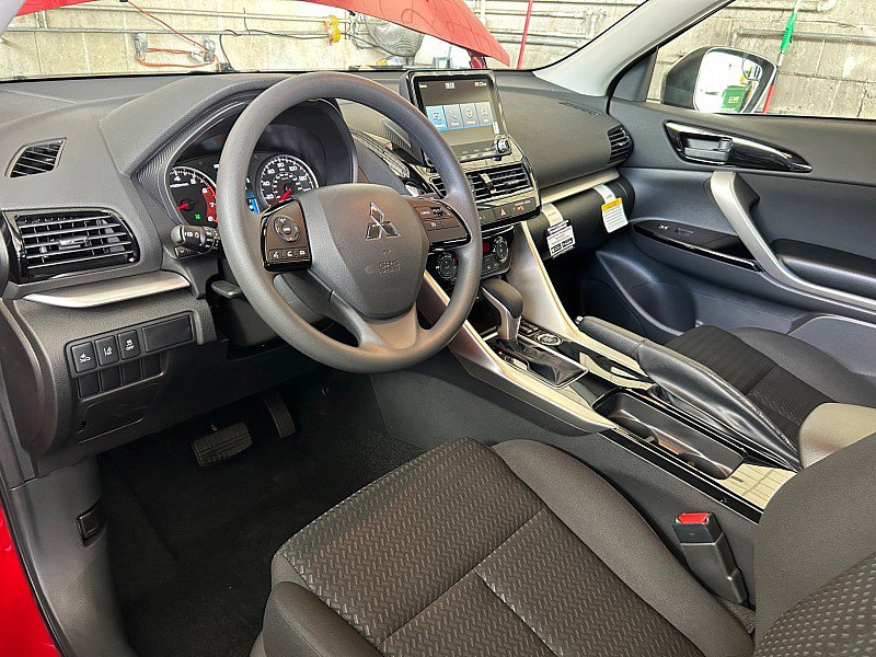 New 2026 Mitsubishi Eclipse Cross LE image 18