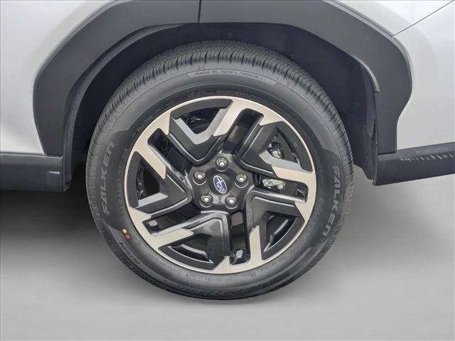 Used 2025 Subaru Forester Limited AWD/4WD image 24