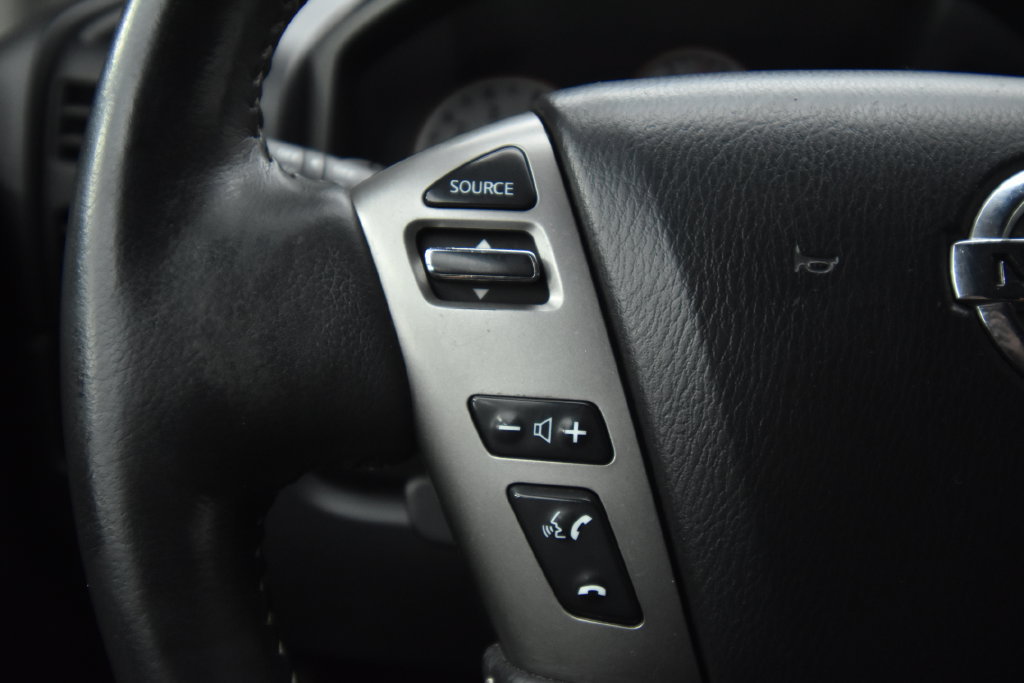 Used 2014 Nissan Titan PRO-4X AWD/4WD image 28