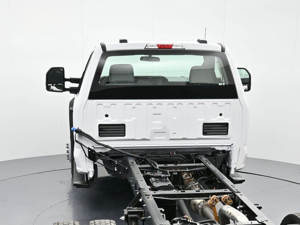 New 2026 Ford F550 4x4 Regular Cab Super Duty image 31