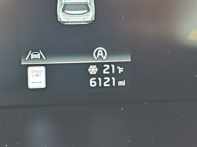 Used 2025 Kia Soul LX w/ LX Technology Package image 13