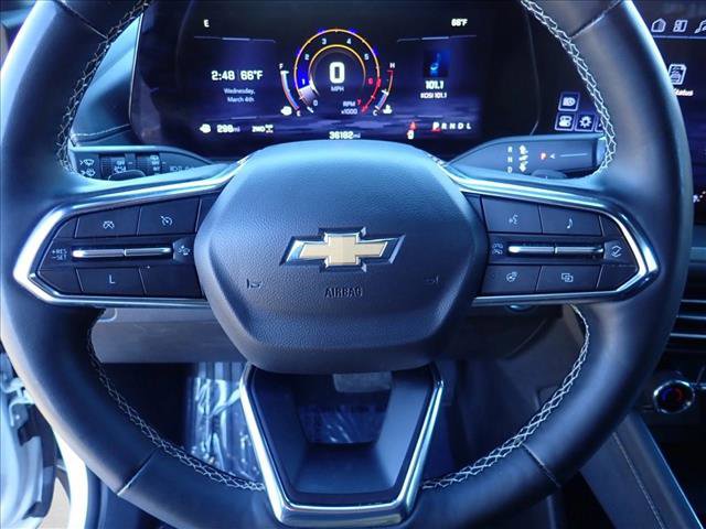 Used 2025 Chevrolet Traverse LT image 14