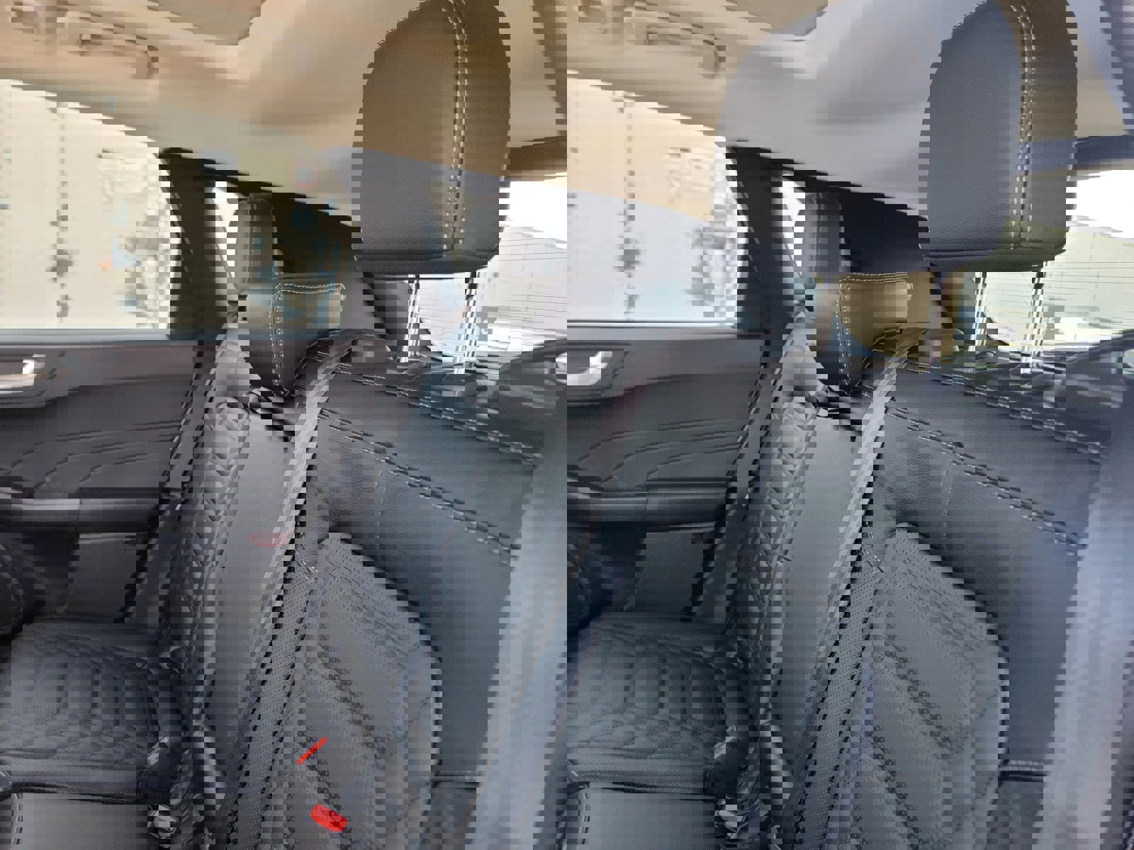 New 2024 Ford Escape SE w/ PHEV Premium Package image 10