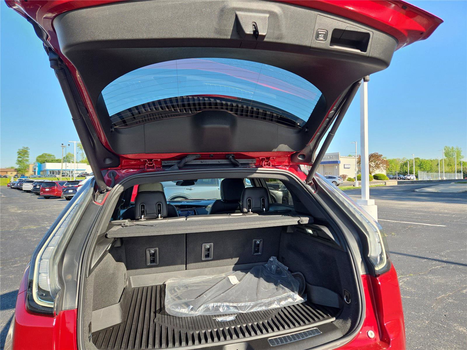 Used 2021 Cadillac XT4 Sport AWD/4WD image 34
