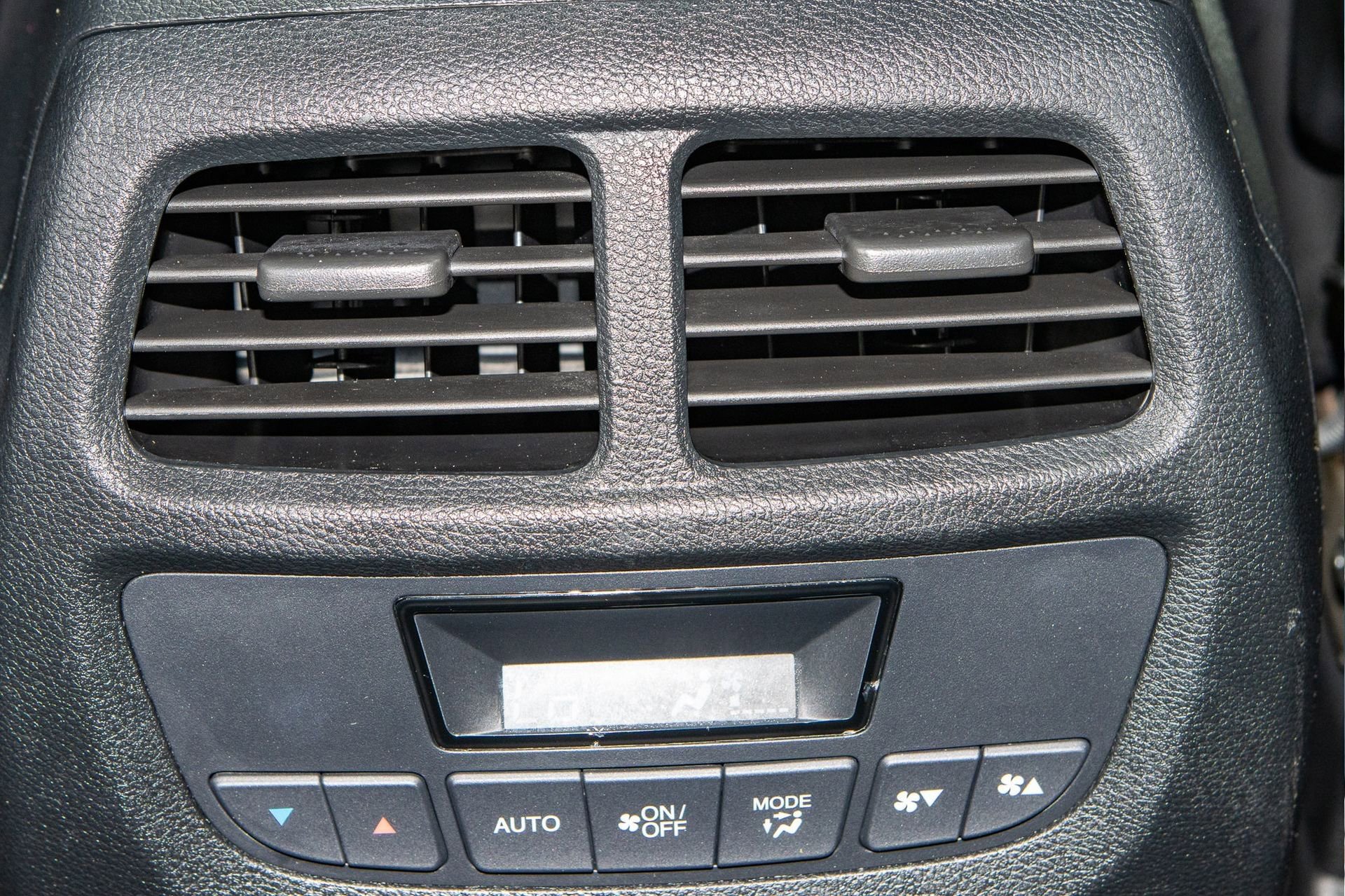 Used 2022 Honda Pilot Special Edition image 17