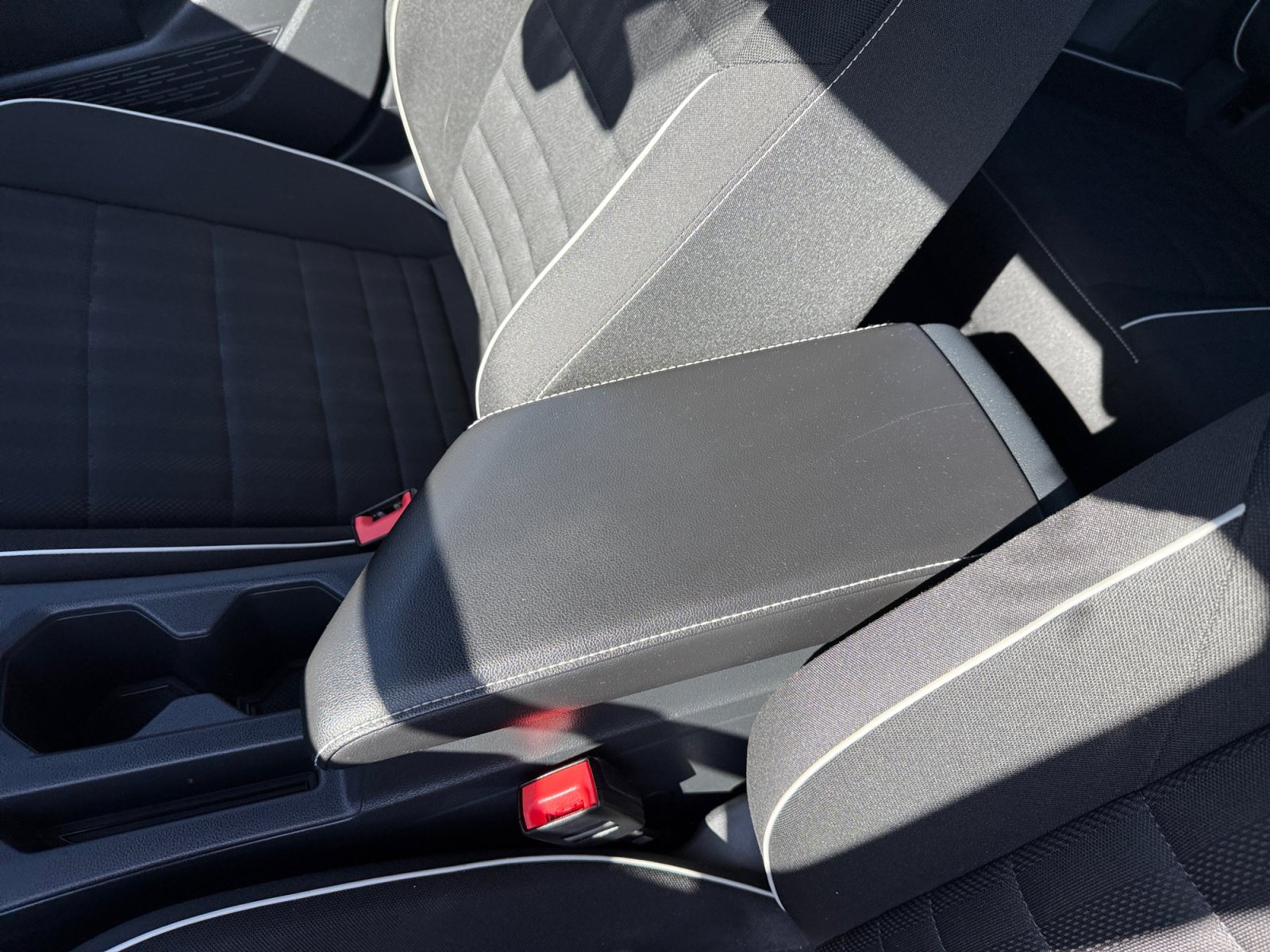 Used 2024 Volkswagen Jetta Sport FWD image 14