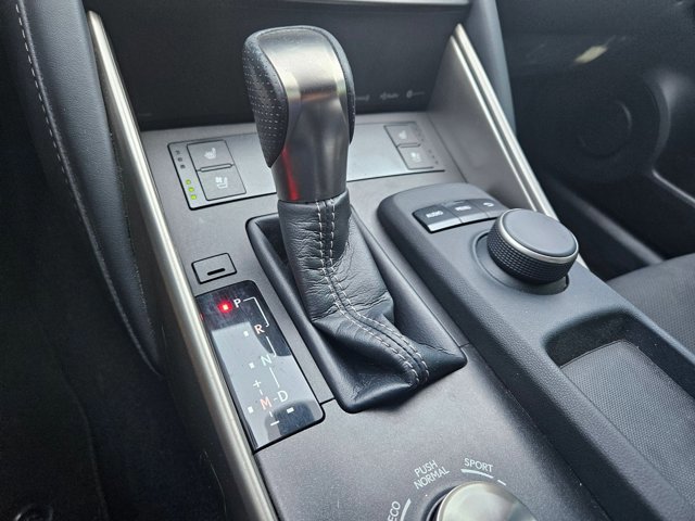 Used 2018 Lexus IS 300 F Sport w/ F Sport Package RWD image 12