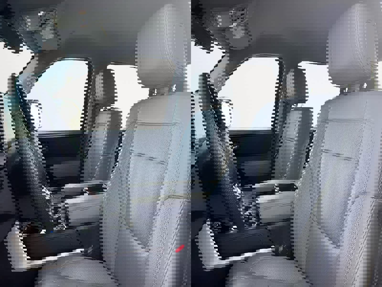 Used 2024 Toyota Tundra Limited image 9