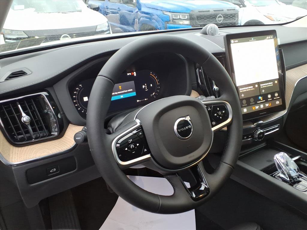 New 2026 Volvo XC60 B5 Ultra w/ Protection Package Premier image 5