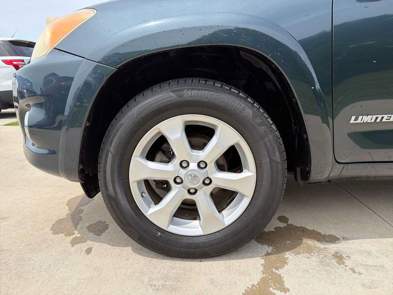 Used 2010 Toyota RAV4 Limited AWD/4WD image 10