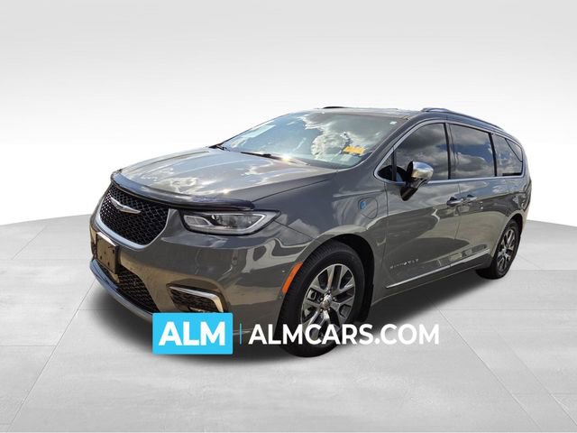 Used 2023 Chrysler Pacifica Pinnacle