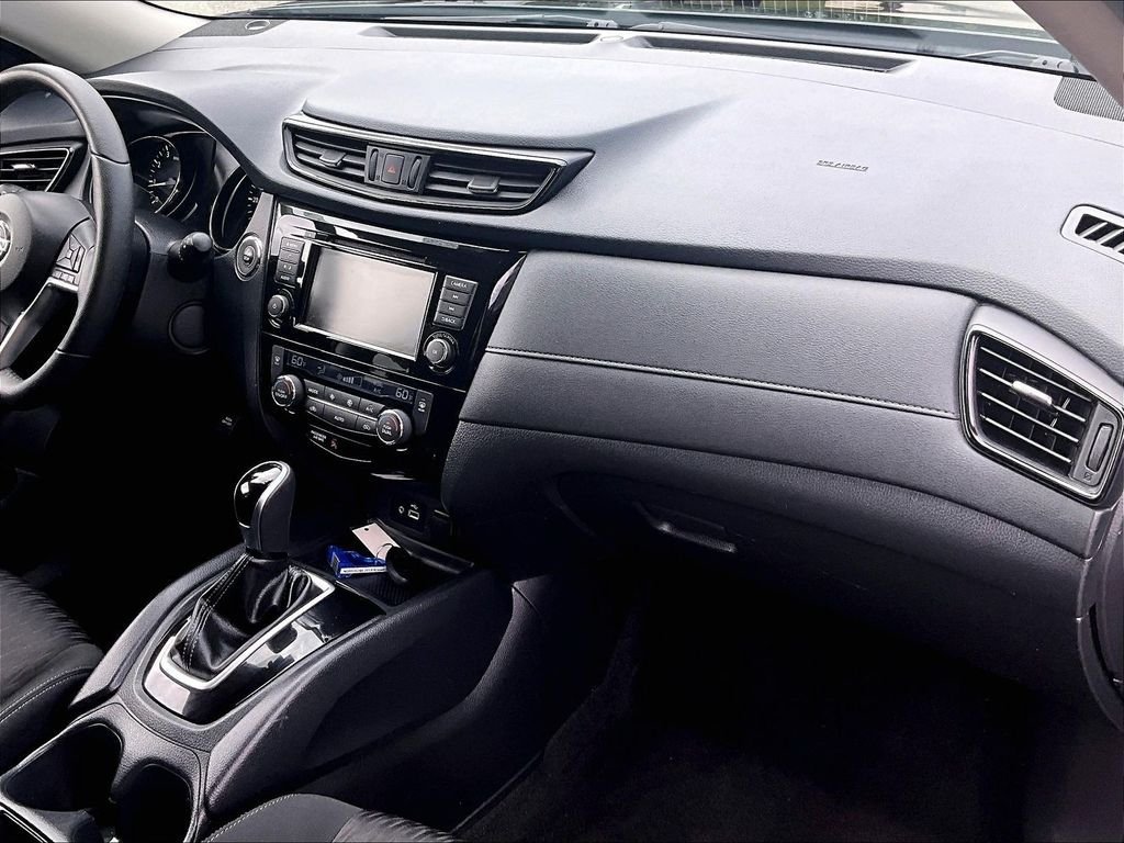 Used 2019 Nissan Rogue SV AWD/4WD image 14