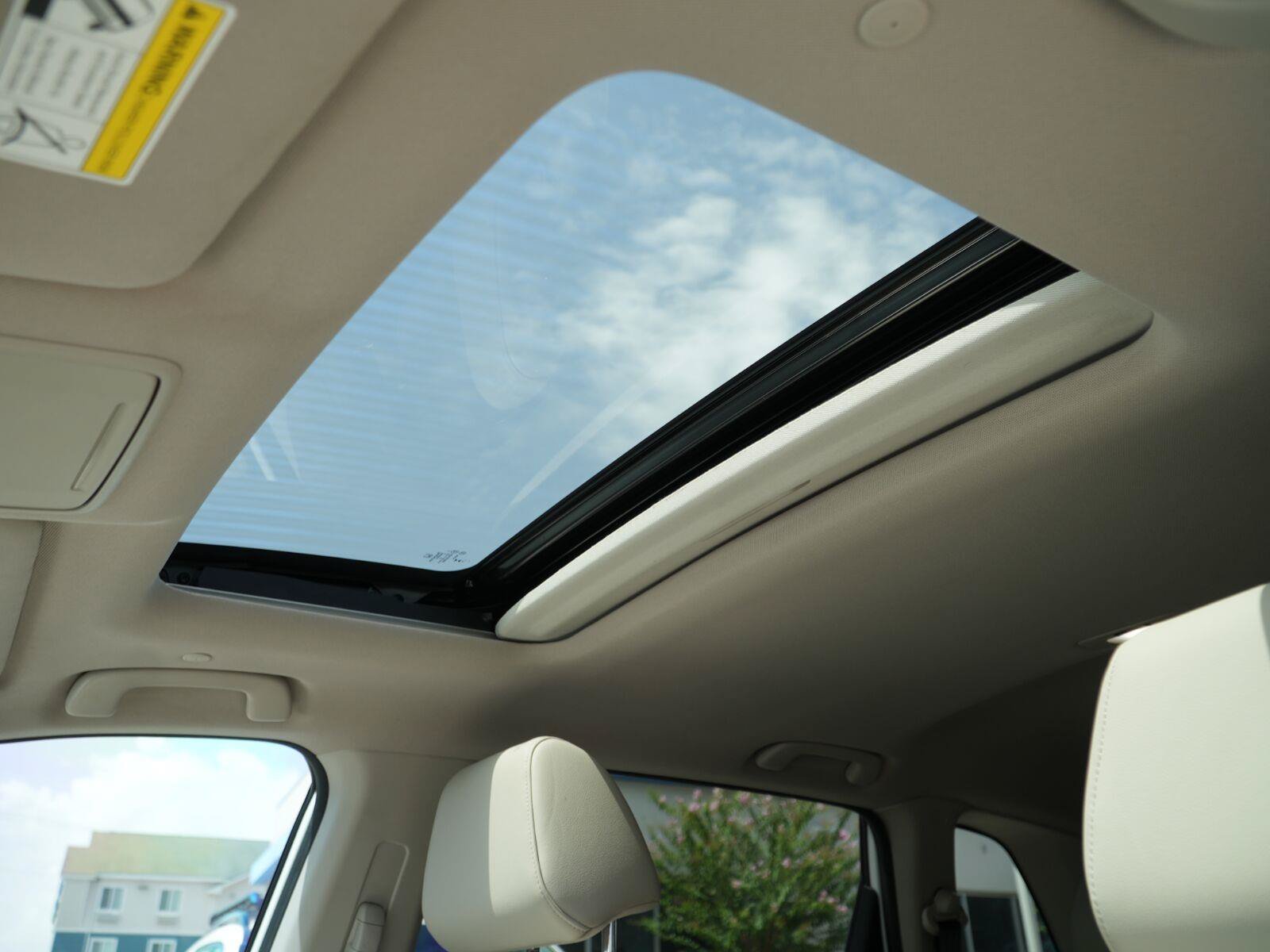 Used 2023 Honda CR-V EX-L image 8