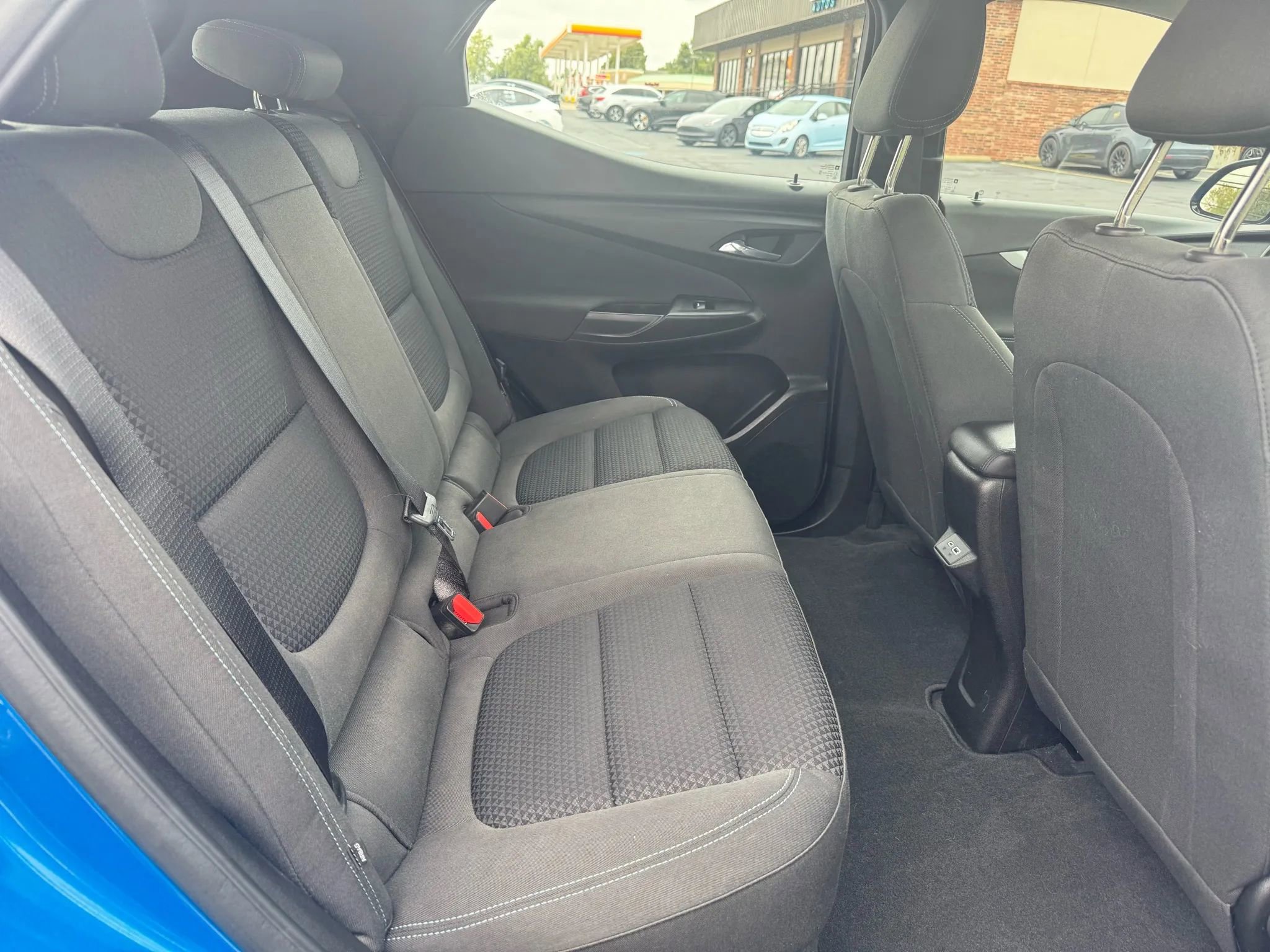 Used 2022 Chevrolet Bolt EUV LT w/ Comfort Package image 6