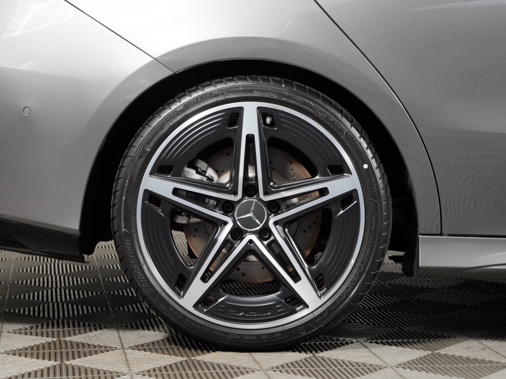 Certified 2025 Mercedes-Benz CLA 35 AMG 4MATIC image 11