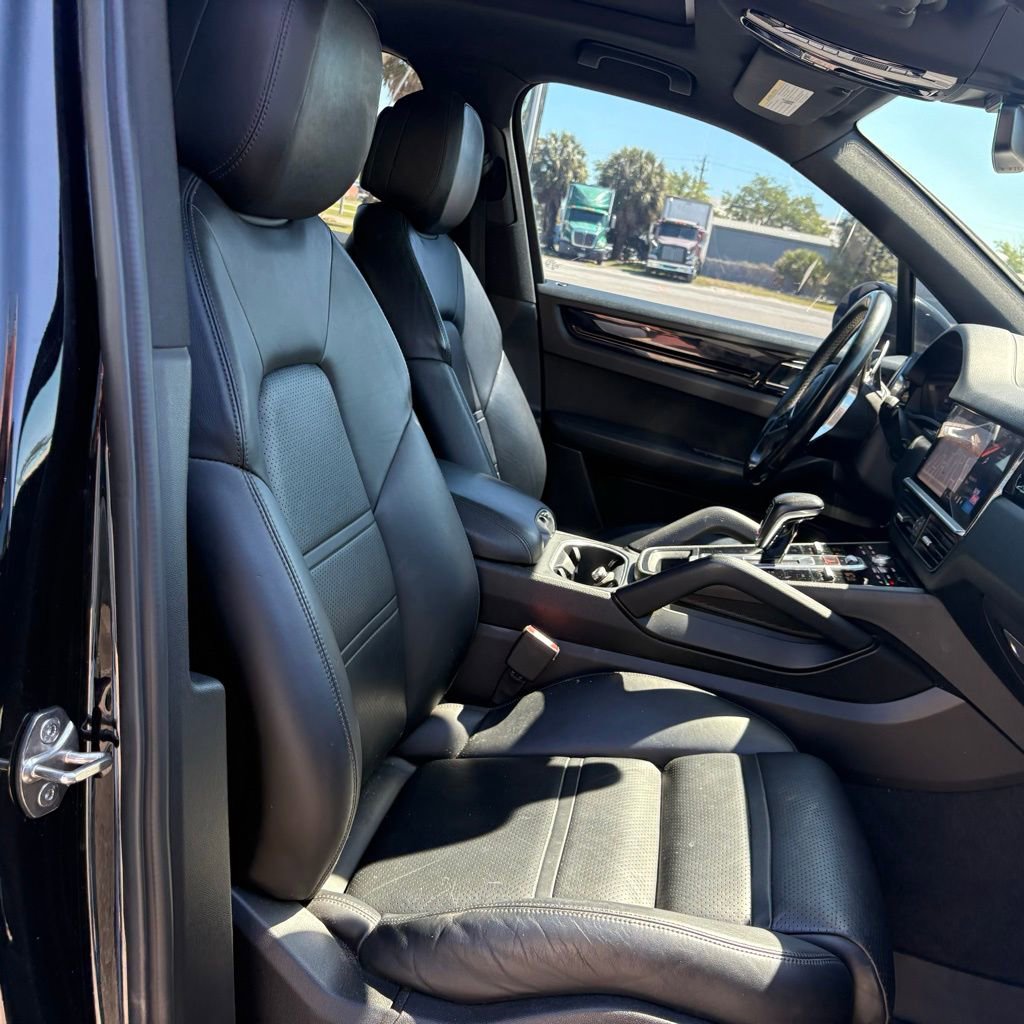 Used 2019 Porsche Cayenne image 19