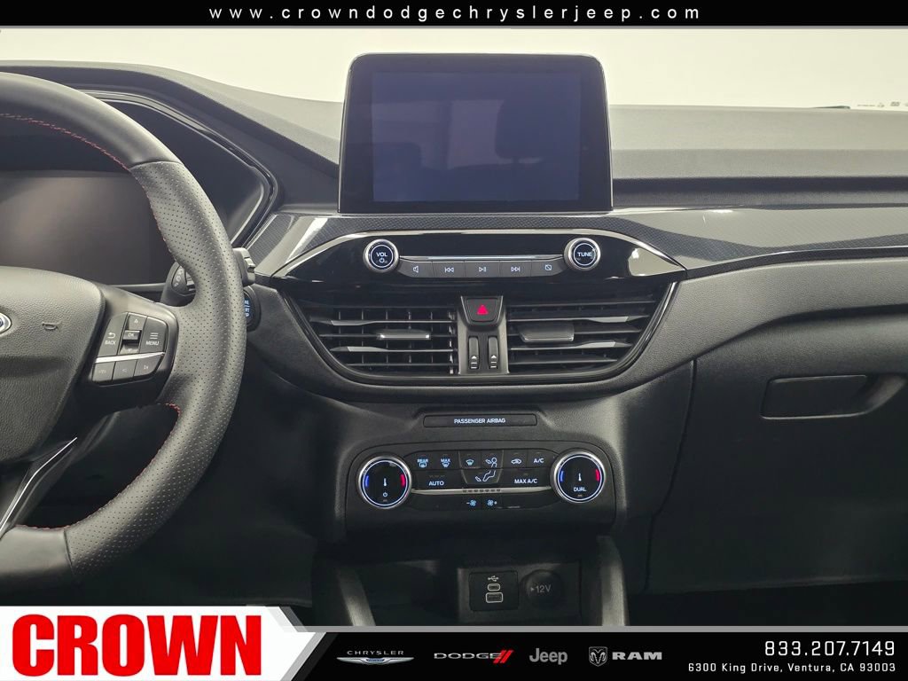 Used 2025 Ford Escape ST-Line image 17